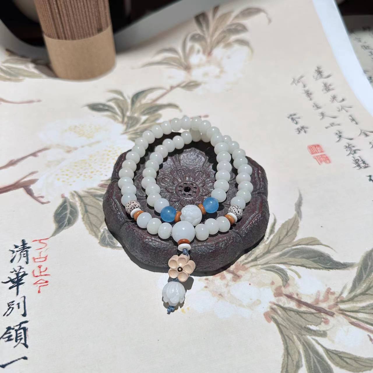 Natural White Jade Bodhi Double Circle Bracelet with Jujube Wood Lotus Seed Pod Tassel Abacus Old Style Barrel Bead Bracelet Collectible Artifact