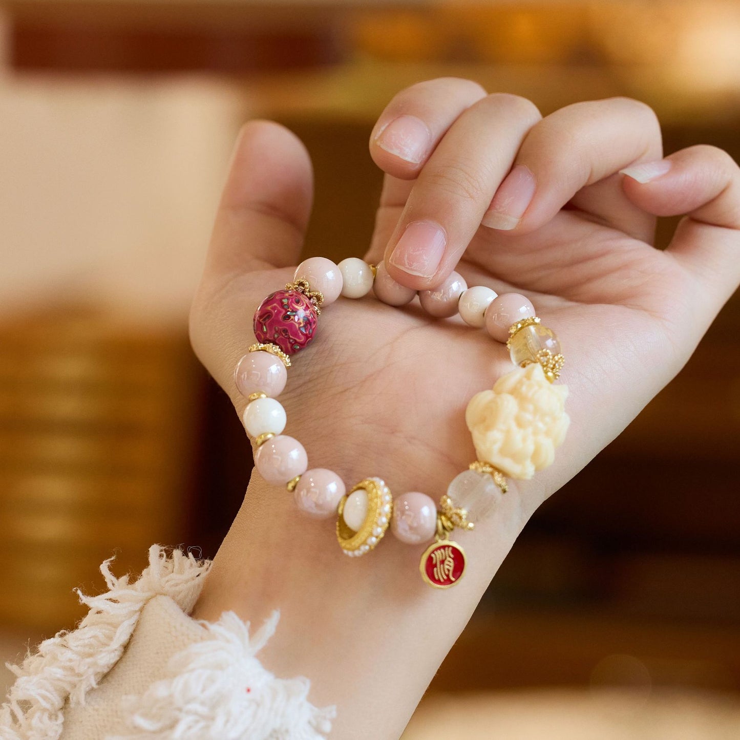 Tempel Gleicher Stil Neunschwänziger Fuchs Duftendes graues Porzellan Farbige Glasur Armband Weiblicher Fuchs Dämon Kleine Rote Dame Pfirsichblüte Viel Glück Perlen Armband