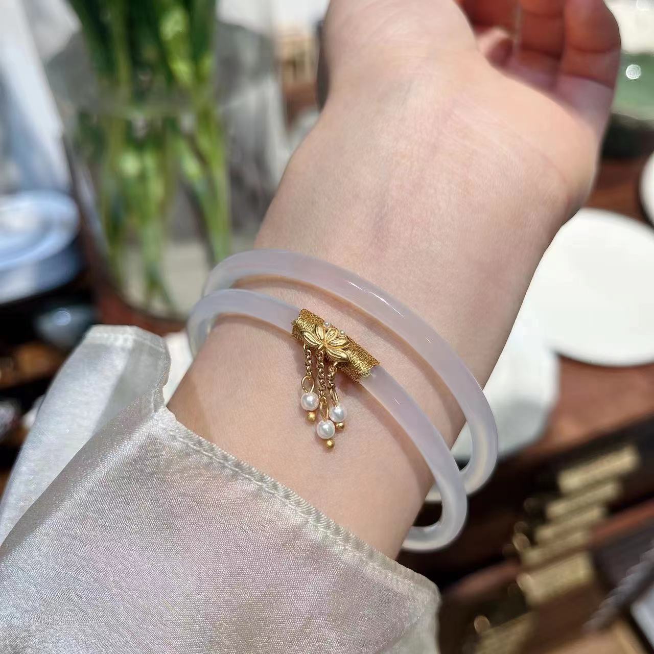 Live Source One Step One Ring Chalcedon Achat Dingdang Armband Perle Viel Glück Lotus Eissamen Dünnes Streifenarmband für Frauen im chinesischen Stil