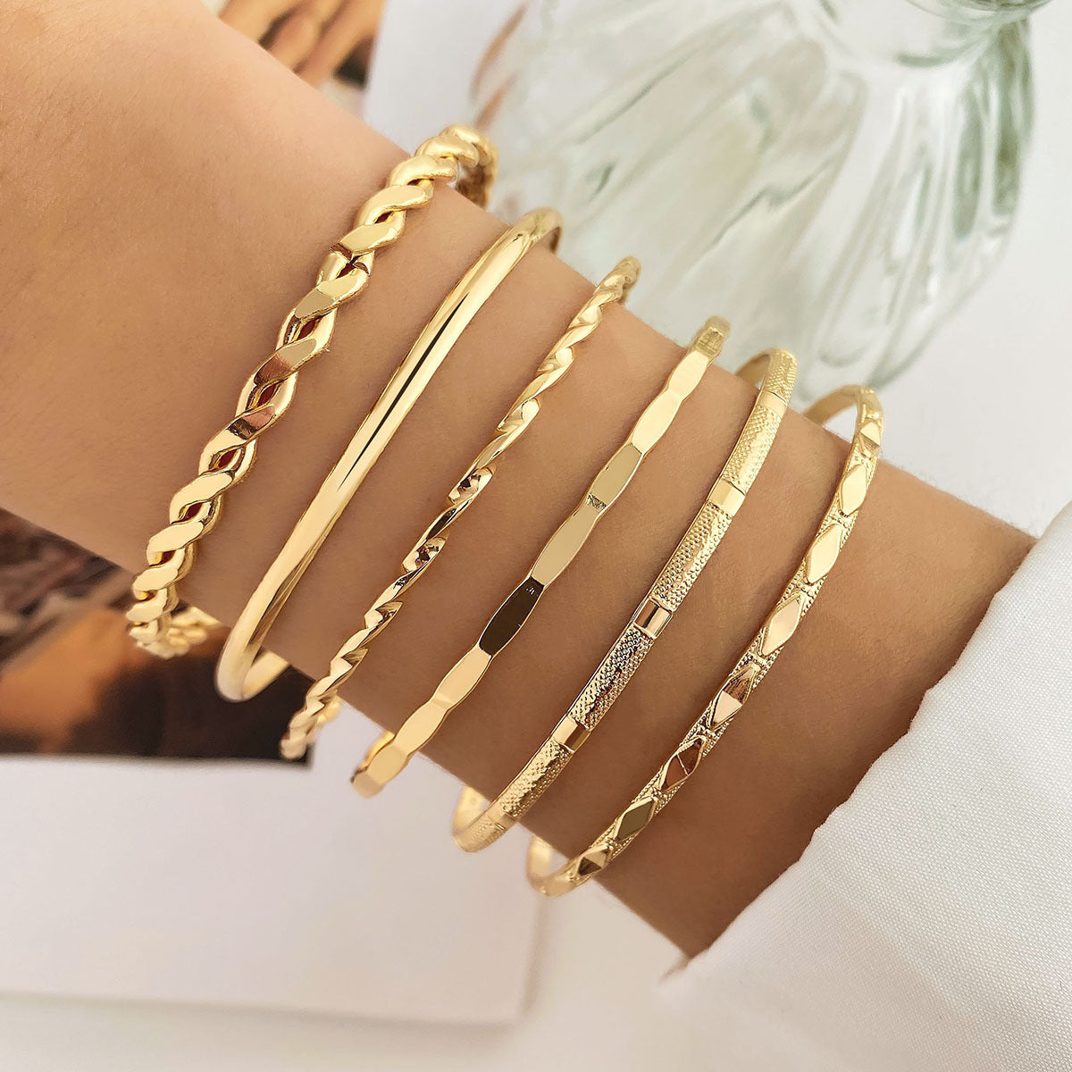 Golden Ladies Bracelet Set