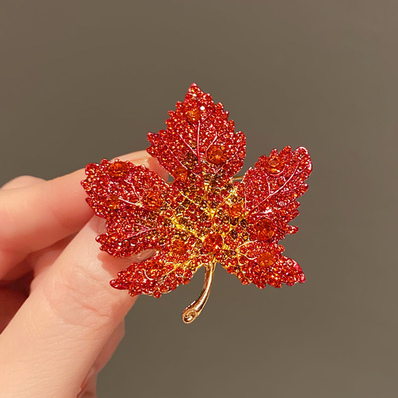 Maple leaf brooch