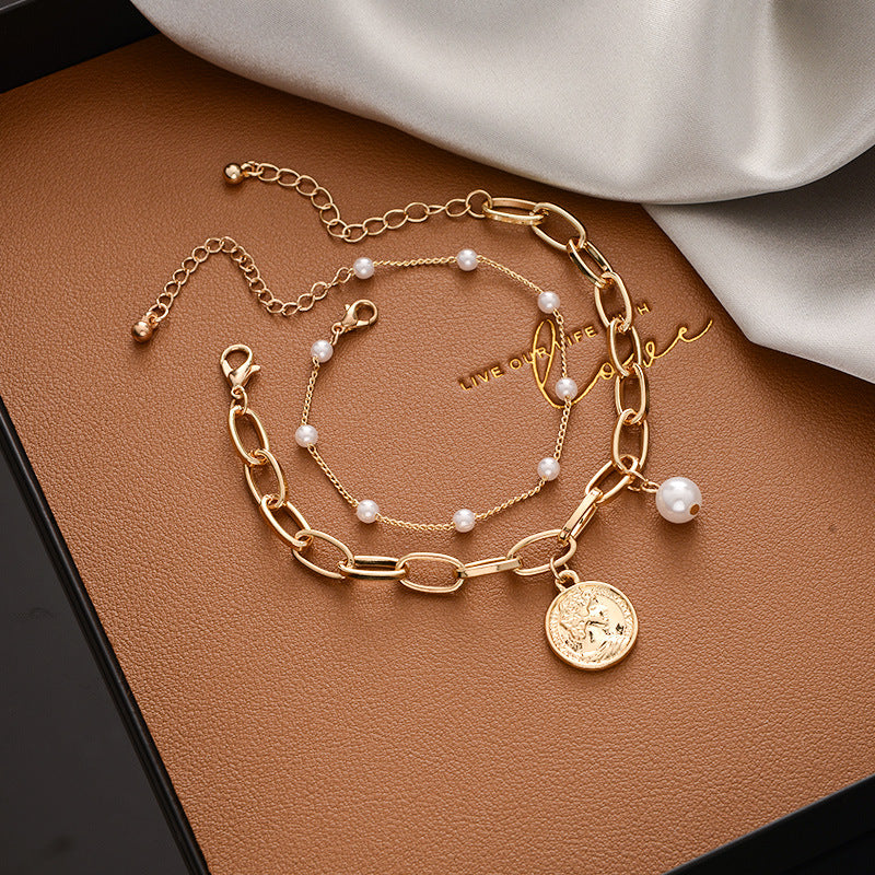 Queen's Pearl Bracelet