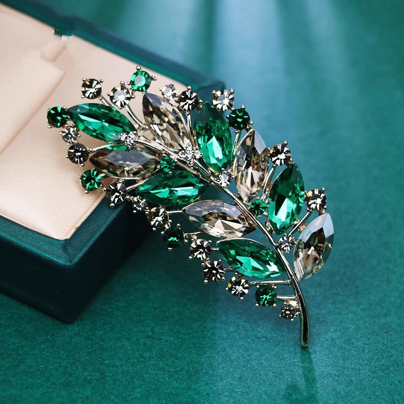 Vintage luxury crystal leaf brooch