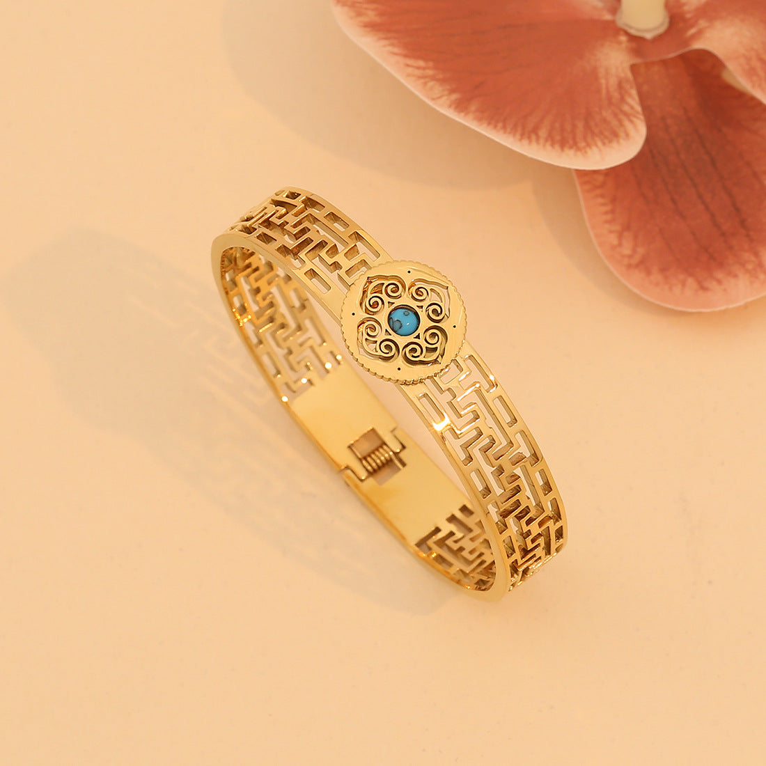 Vintage pine stone hollowed-out stainless steel bracelet