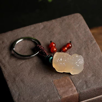 Natural Agate Pixiu Car Hanging Ornament Chalcedony Pixiu Keychain Creative Key Pendant for Men and Women