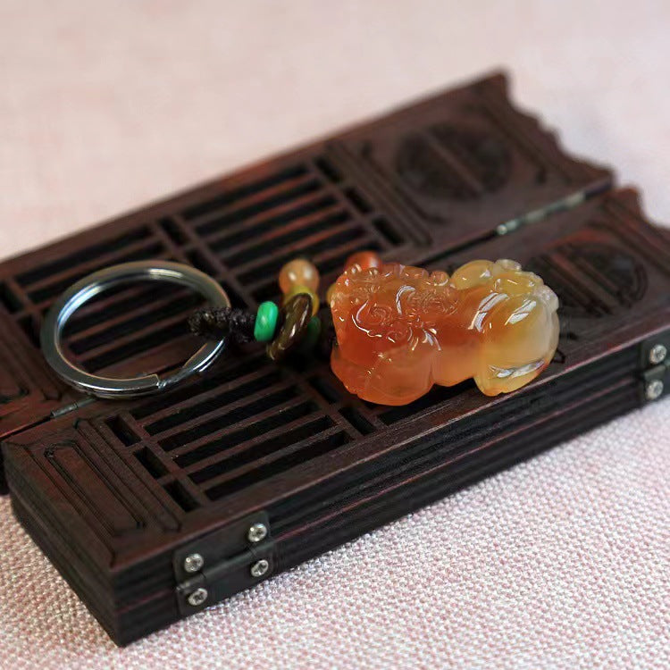 Natural Agate Pixiu Car Hanging Ornament Chalcedony Pixiu Keychain Creative Key Pendant for Men and Women